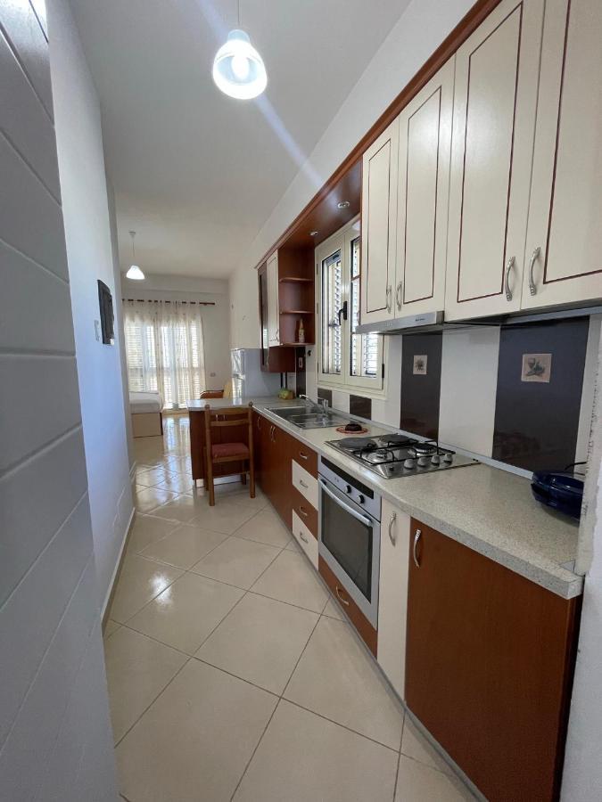 John'S Holiday Home Vlorë Екстериор снимка