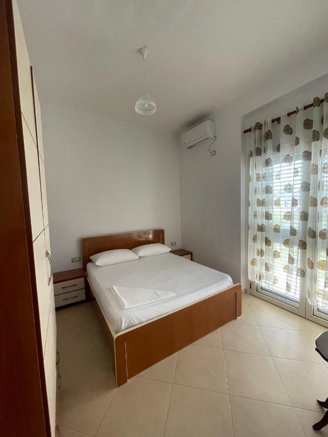 John'S Holiday Home Vlorë Екстериор снимка