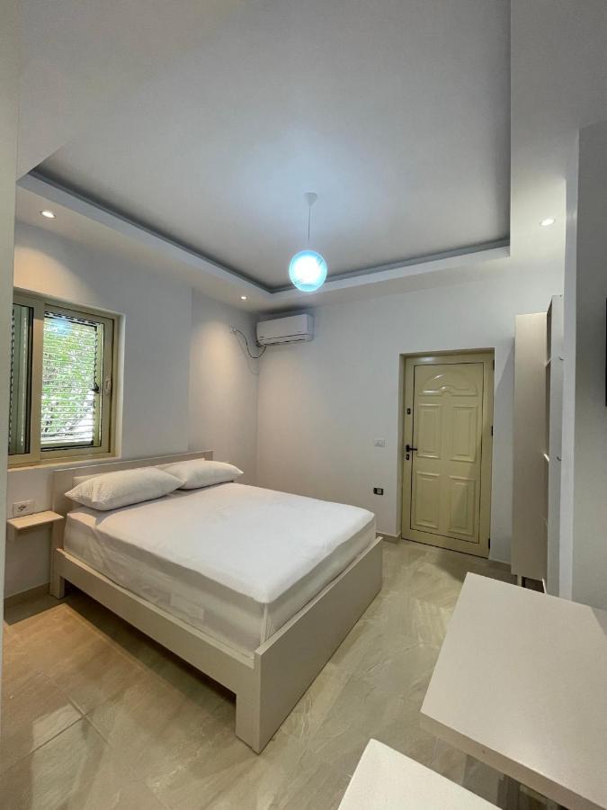John'S Holiday Home Vlorë Екстериор снимка