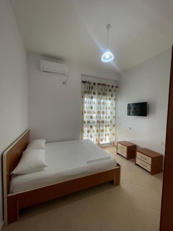 John'S Holiday Home Vlorë Екстериор снимка