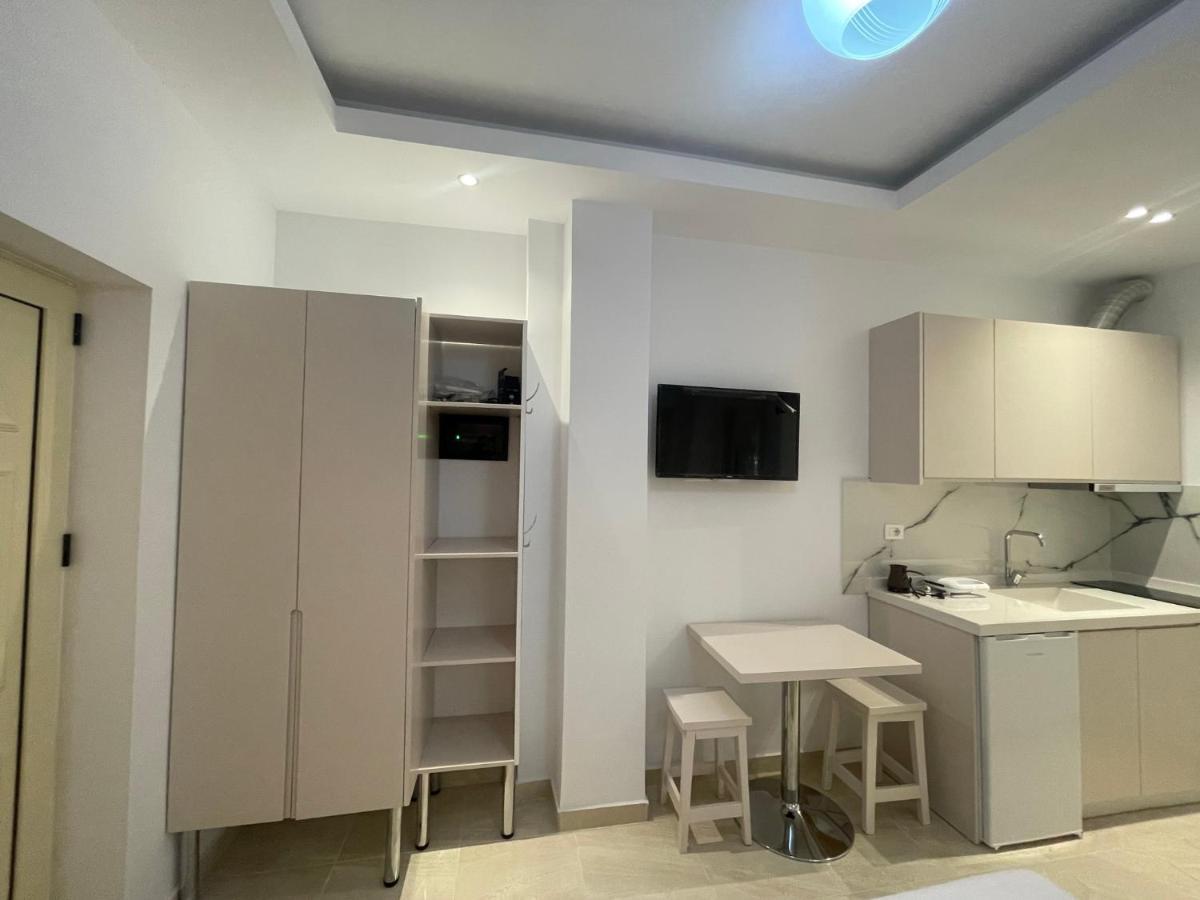 John'S Holiday Home Vlorë Екстериор снимка