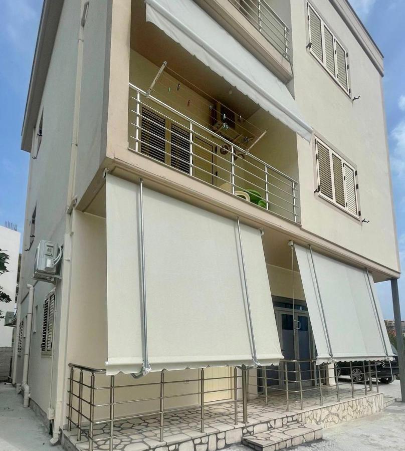 John'S Holiday Home Vlorë Екстериор снимка