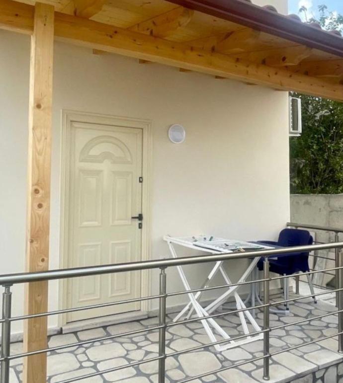 John'S Holiday Home Vlorë Екстериор снимка