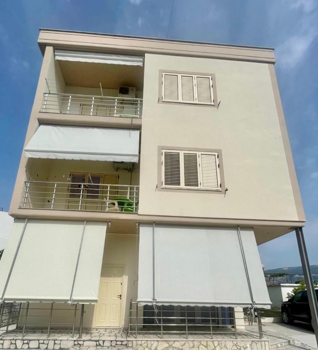 John'S Holiday Home Vlorë Екстериор снимка