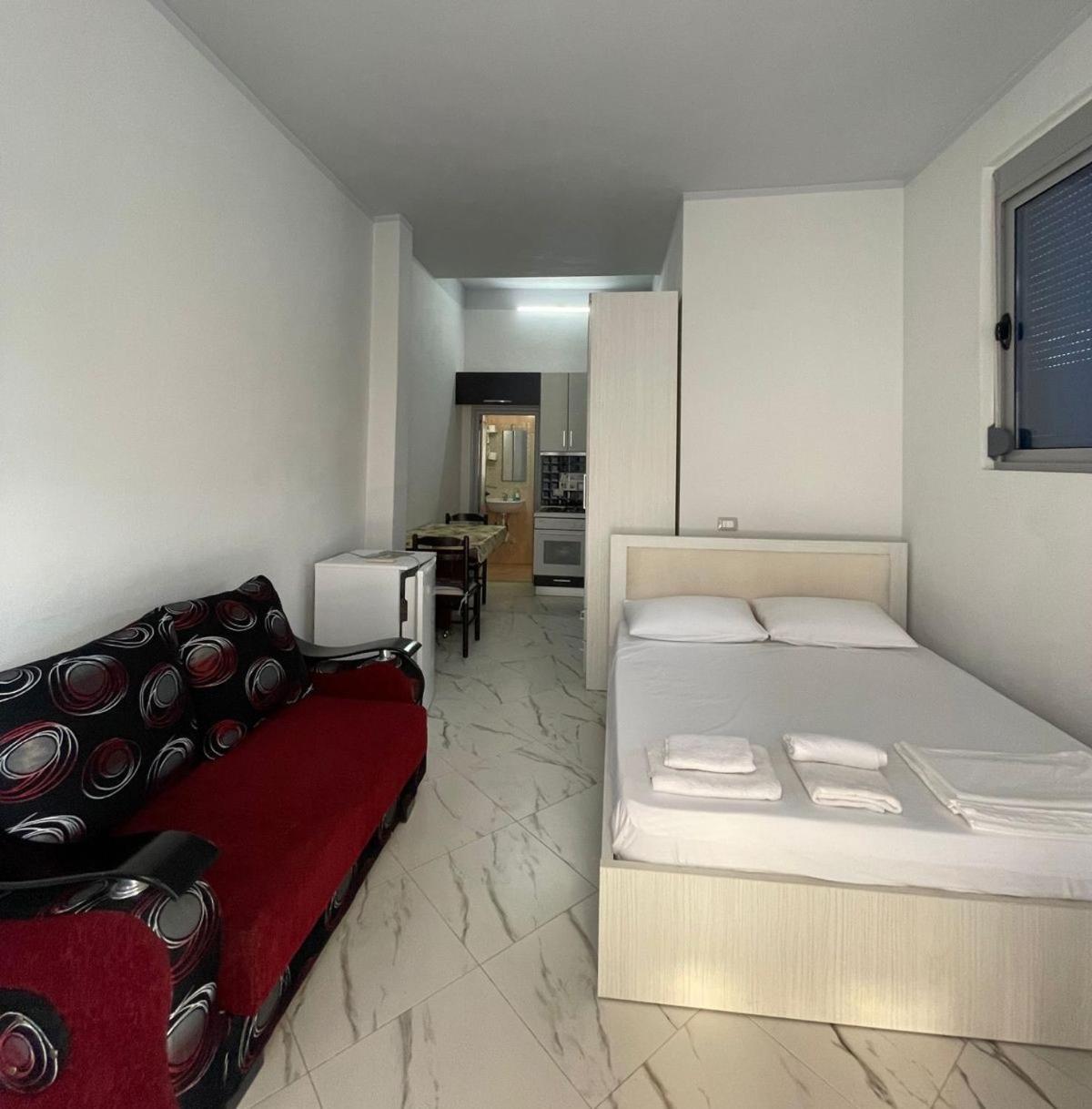 John'S Holiday Home Vlorë Екстериор снимка